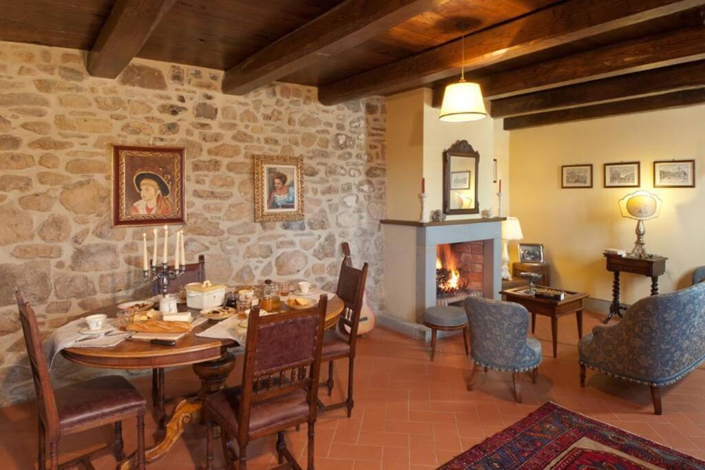 Villa Liz Tuscany, Private Pool, Hot Tub, Property Fenced, Pets Allowed Poppi Exteriör bild