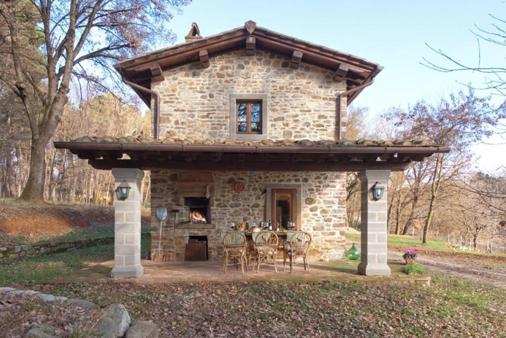Villa Liz Tuscany, Private Pool, Hot Tub, Property Fenced, Pets Allowed Poppi Exteriör bild