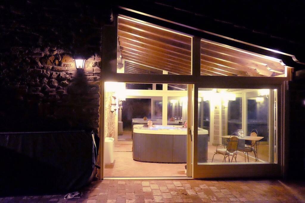Villa Liz Tuscany, Private Pool, Hot Tub, Property Fenced, Pets Allowed Poppi Exteriör bild