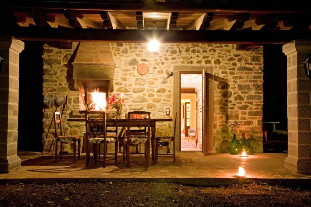 Villa Liz Tuscany, Private Pool, Hot Tub, Property Fenced, Pets Allowed Poppi Exteriör bild